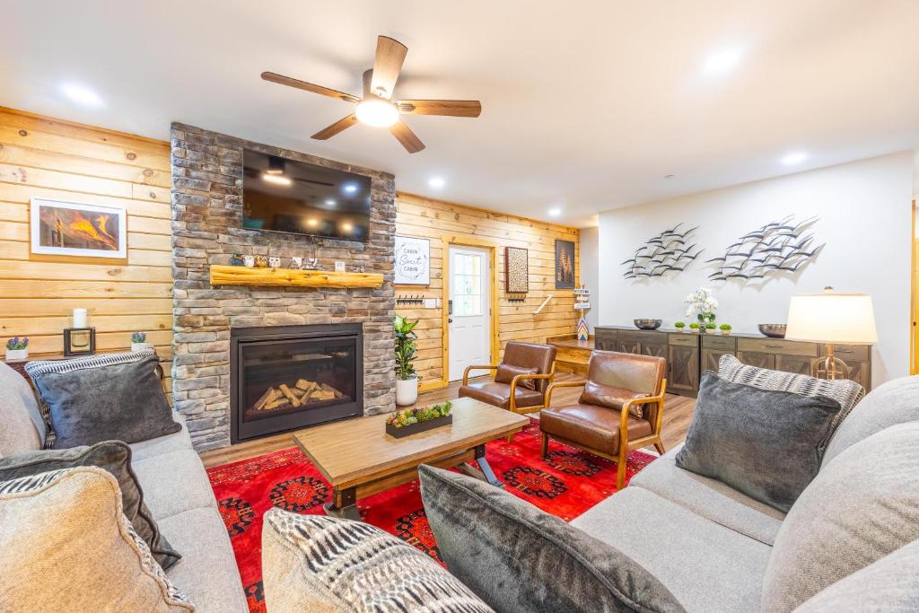 Carefree Wisper-new Build, Hot Tub, Bbq & Ev - Image 5