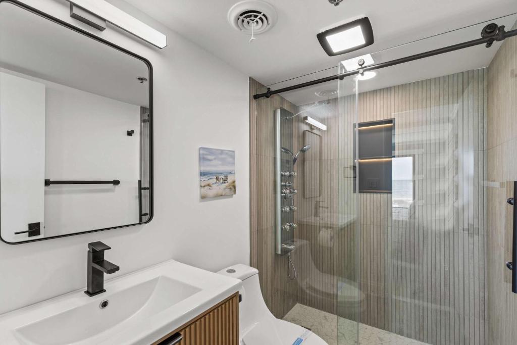 Ultra Luxe Oceanfront Escape - Incredible Views - Image 7