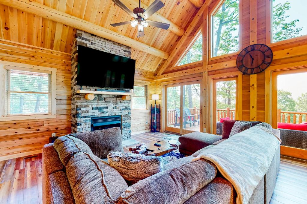 Deep Creek Mountain Retreat - Image 5