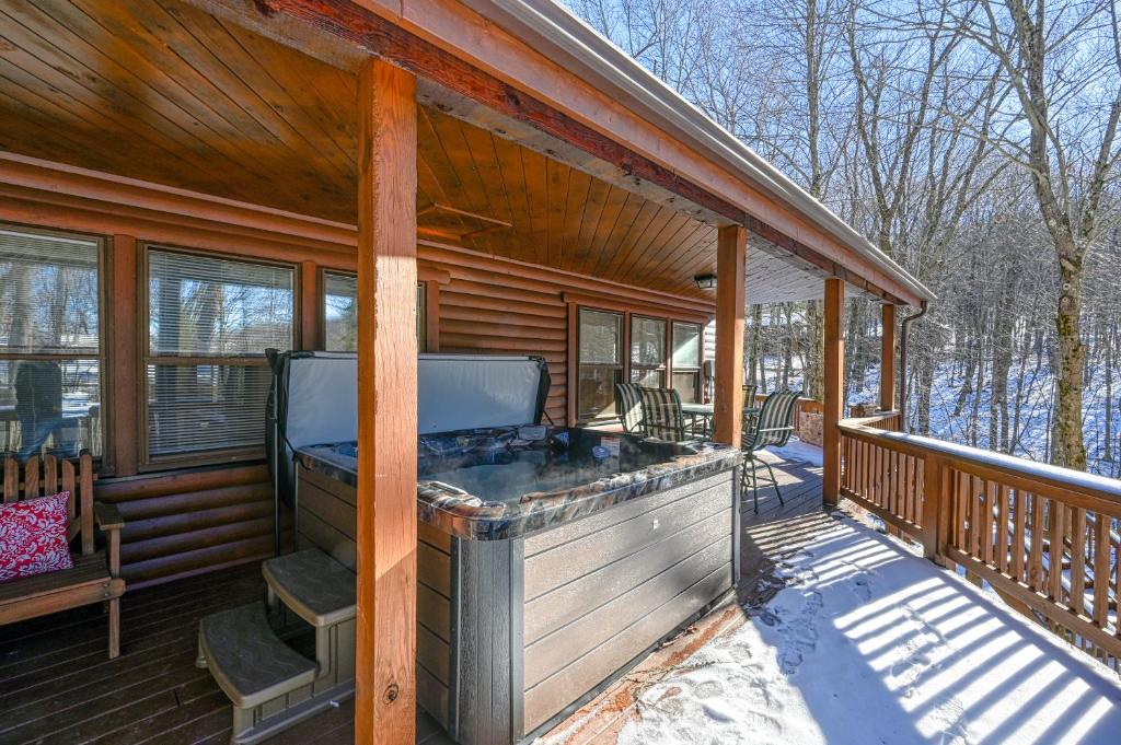 Hot Tub (Jacuzzi) - Photo 6