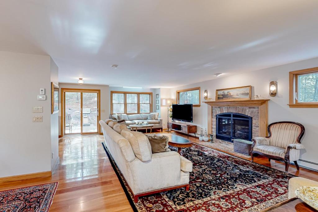 Tranquil Getaway - Image 6