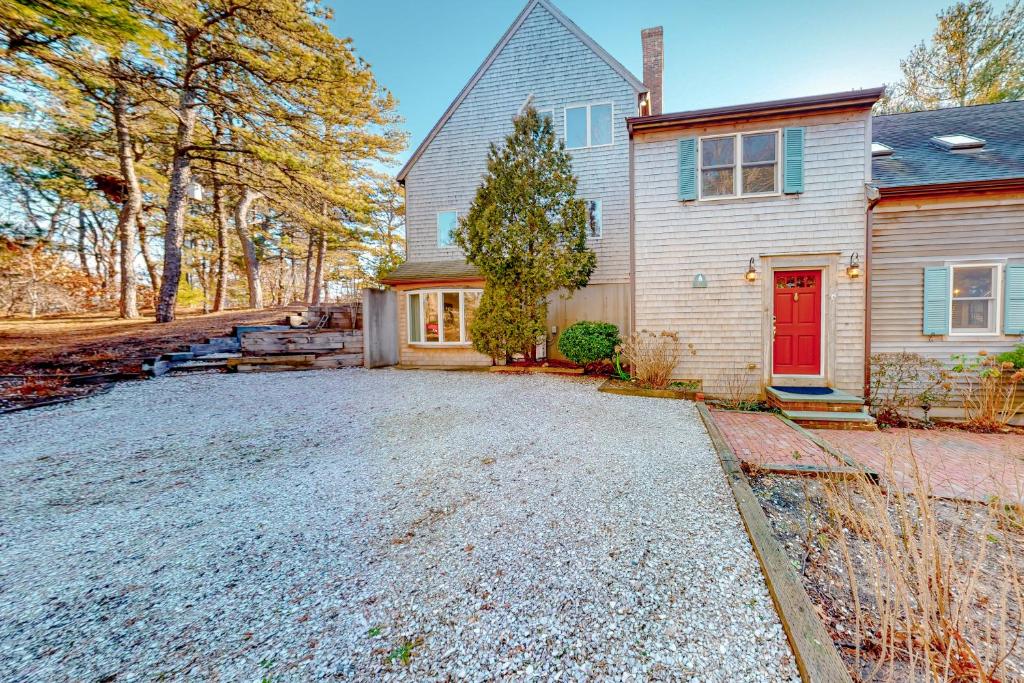 Tranquil Getaway - Image 8