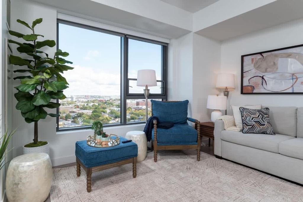 Upscale Penthouse near MIT Harvard Central Square