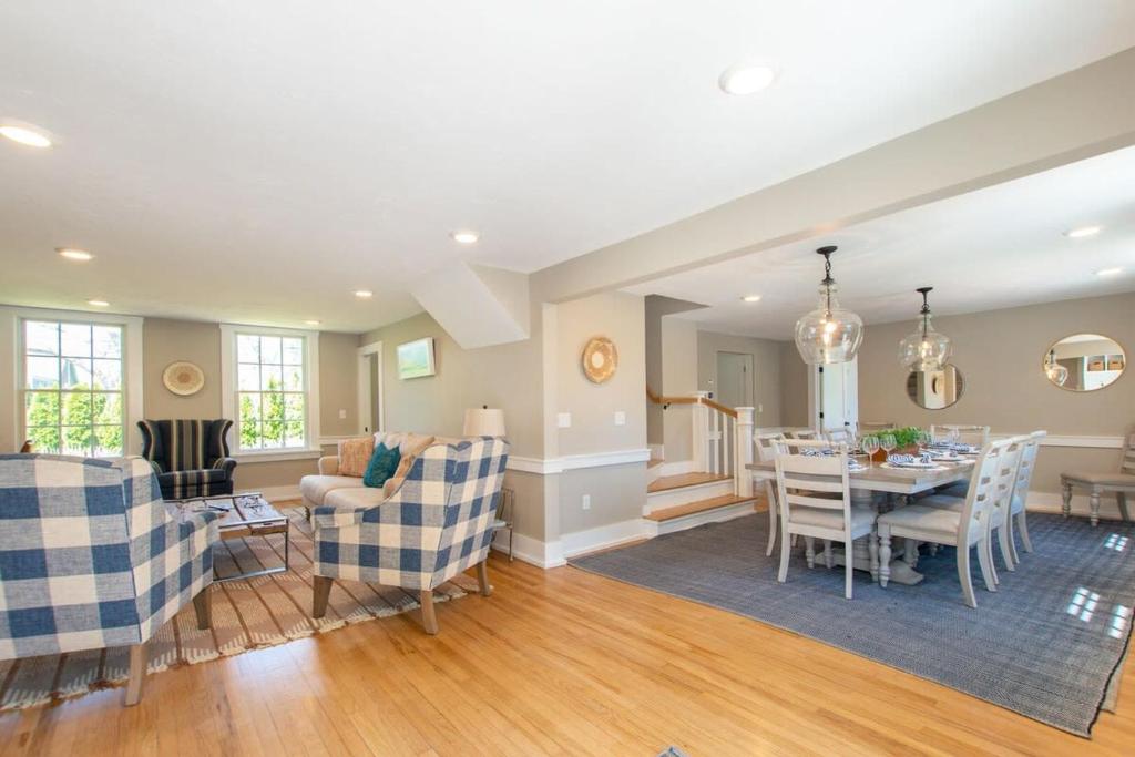 Walk to Ryder Cove Wet Bar & Hot Tub - Image 8