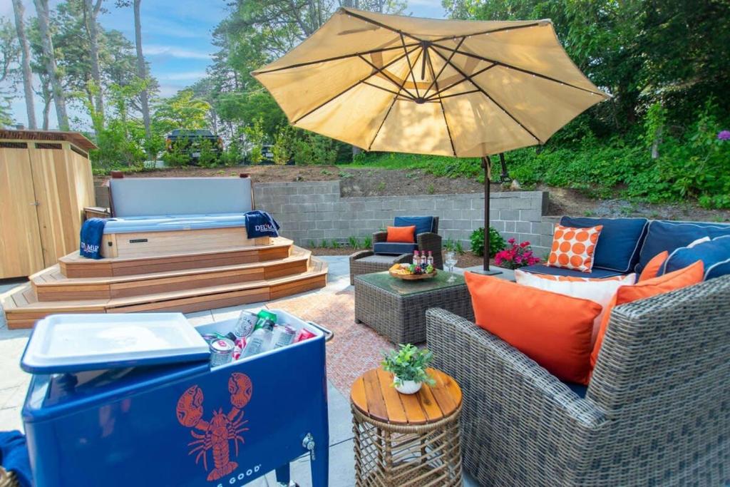 Great Chatham Location Near Beach