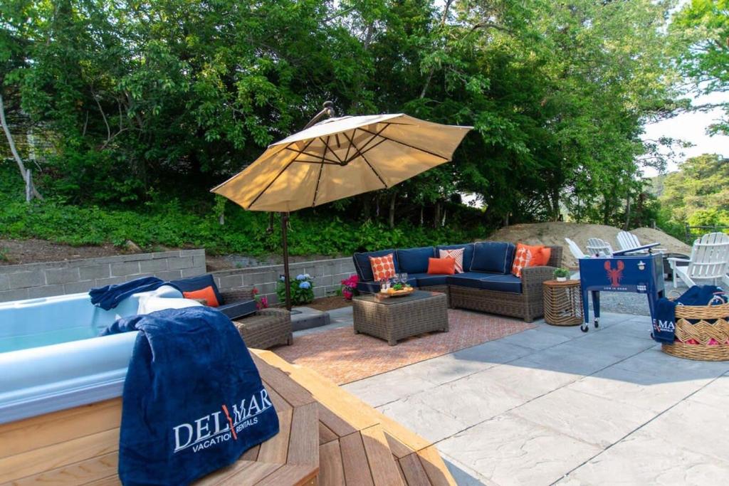 Great Chatham Location Near Beach