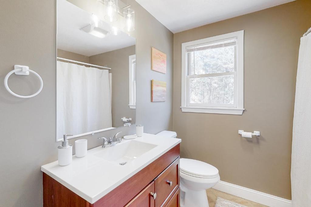 Hot Tub (Jacuzzi) - Photo 3