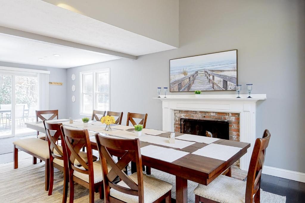 Summer on the Cape - Image 4