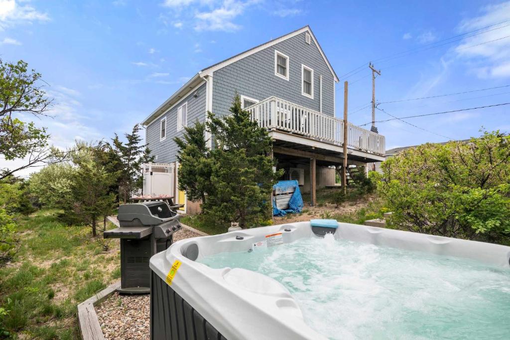 Walk to Water-Dazzling Sunsets on the Bay