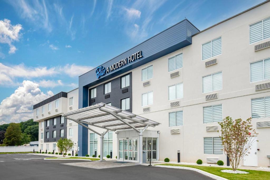 Blue - A Modern Hotel, an Ascend Collection Hotel - Image 6