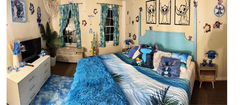 Disney Wonderland Suite at Jiminy-Ski On Off Mtn - Must See Stitch and Mickey Magic - Image 8