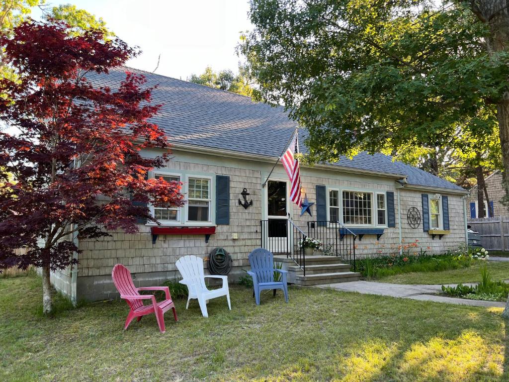 A charm Cape house centrally located close to everything that Cape code offers