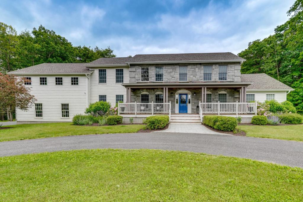 Monterey Home with Hot Tub, Pool and Game Room! - Image 7