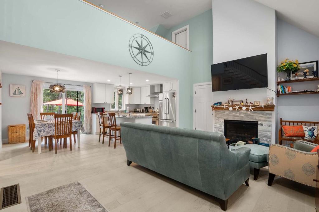 Charming Getaway with Hot Tub Dog Friendly - Image 7