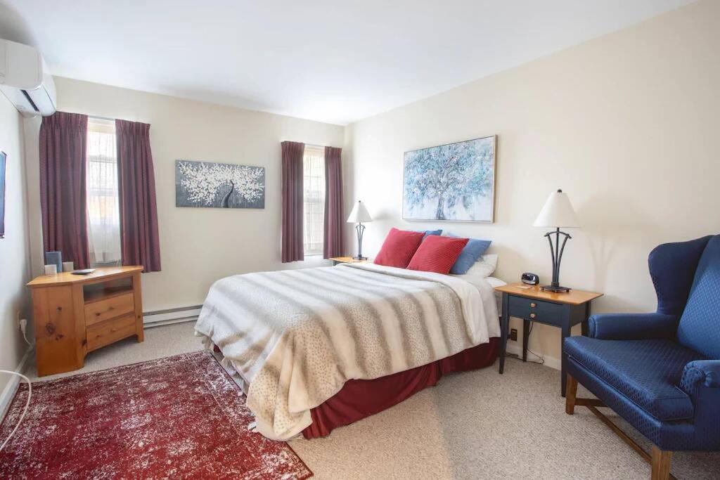 Spacious 3BR 3BA Sleeps 8 Ski On Off Jiminy Mountain Resort - Image 8