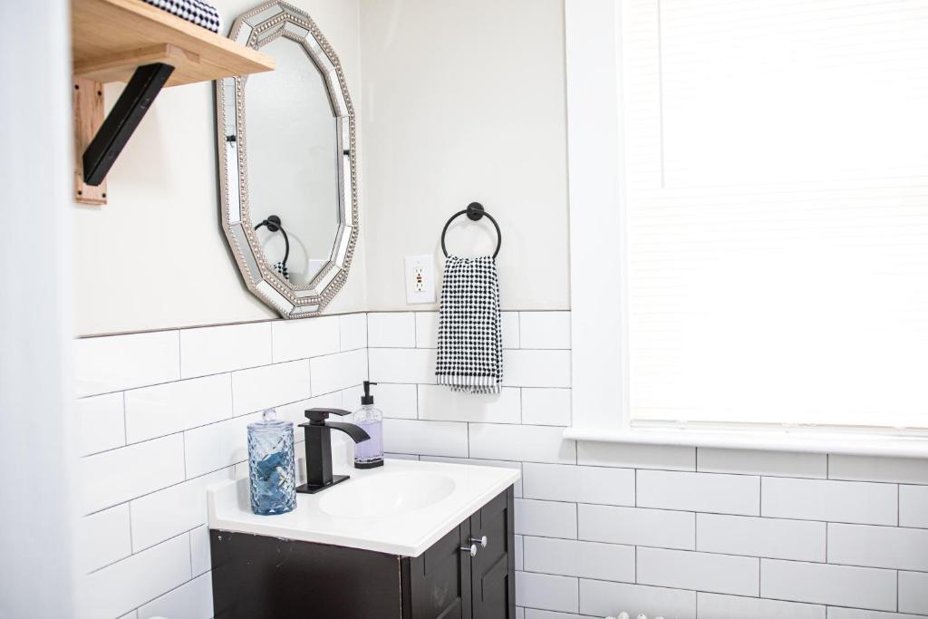 Your Cozy and Relaxing Retreat - Image 8