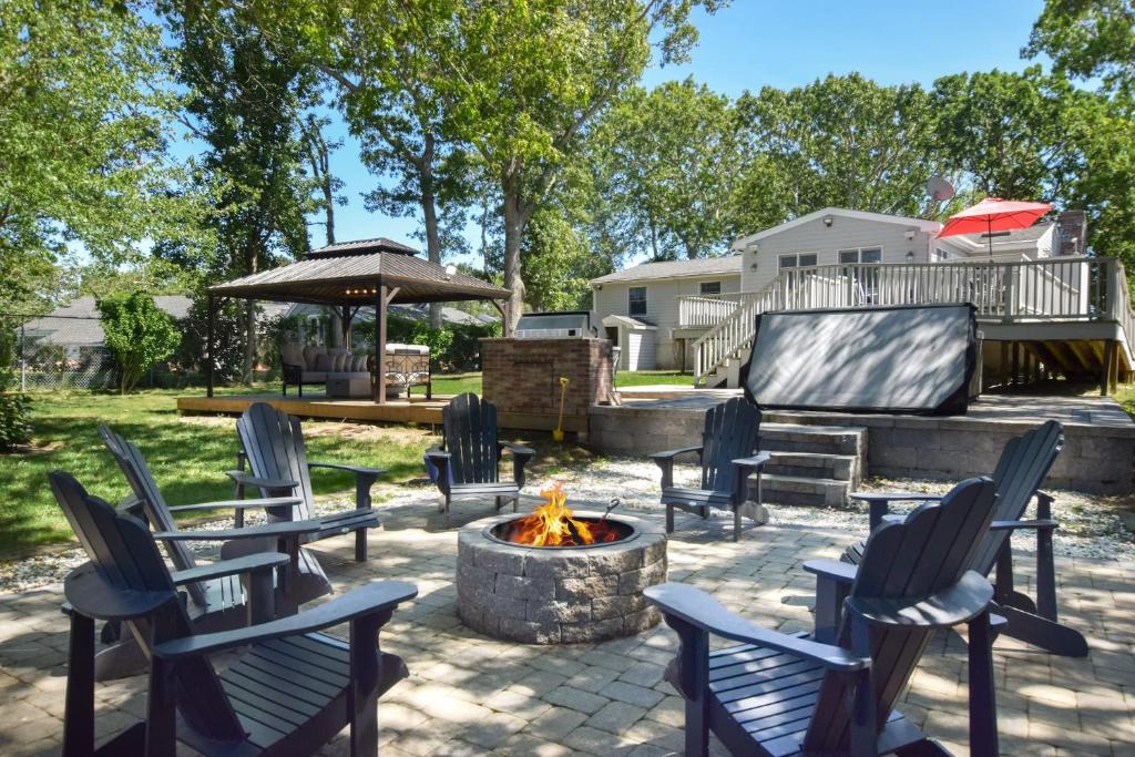 Hot Tub (Jacuzzi) - Photo 3