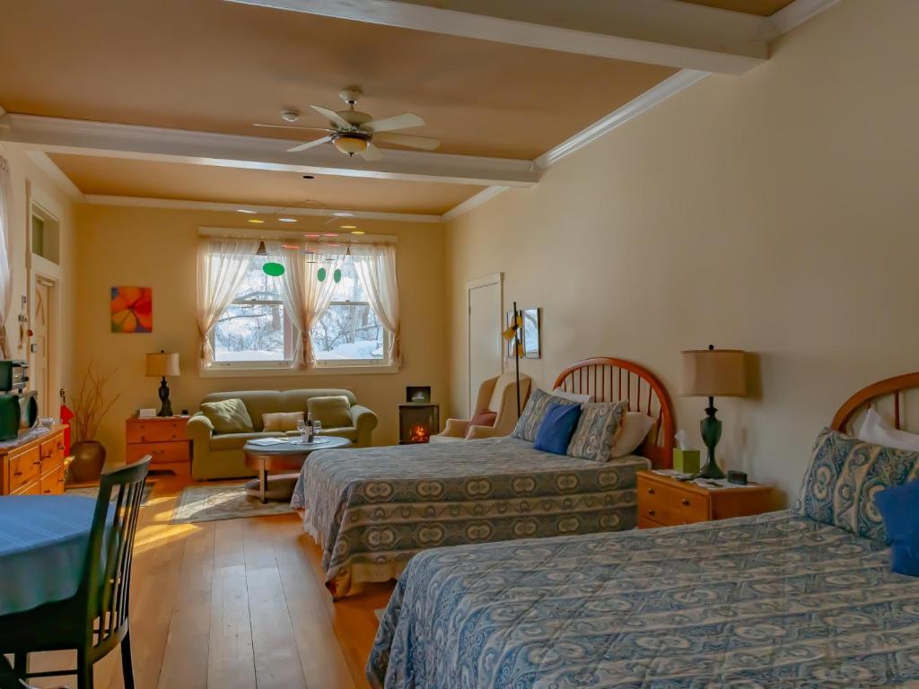 Shaker Mill Inn - Image 7