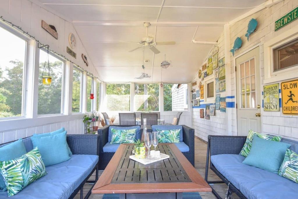 Waterfront home with Hot Tub Firepit and Game Room - Image 5