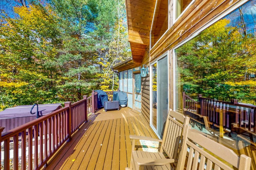 Hot Tub (Jacuzzi) - Photo 2