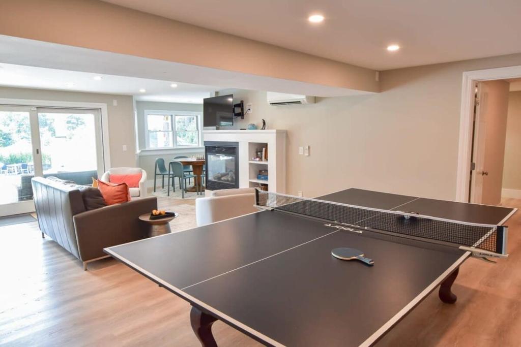 Water Views Heated Pool & Hot Tub - Image 4