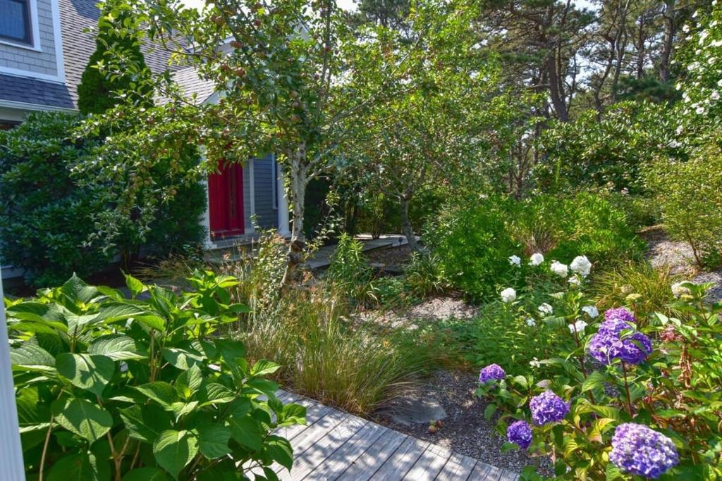 Water Views Heated Pool & Hot Tub - Image 8