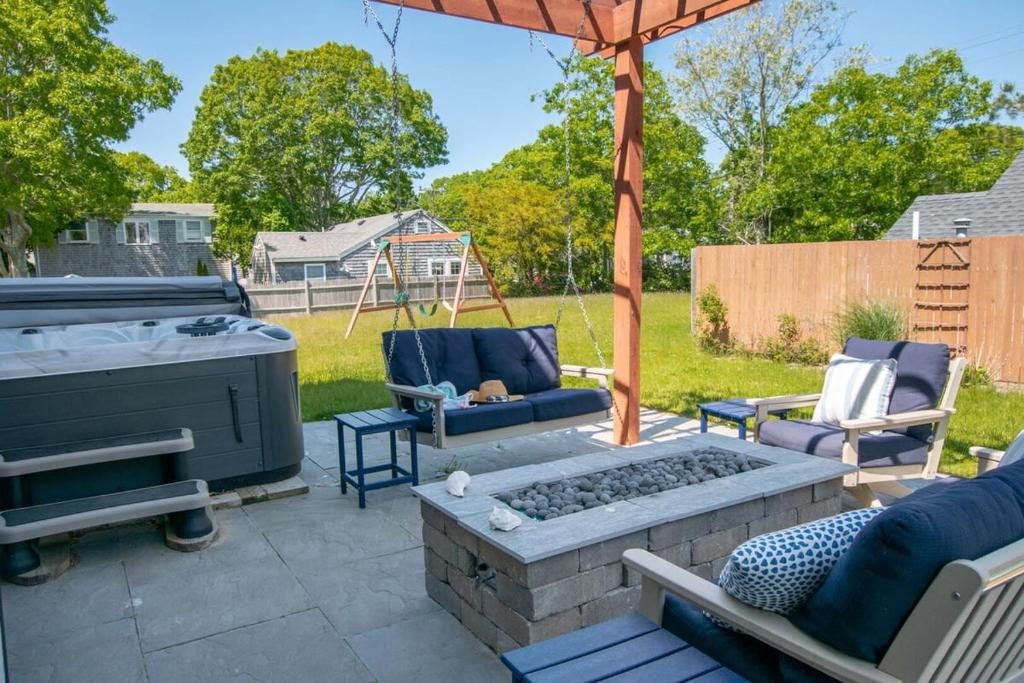 Hot Tub (Jacuzzi) - Photo 6