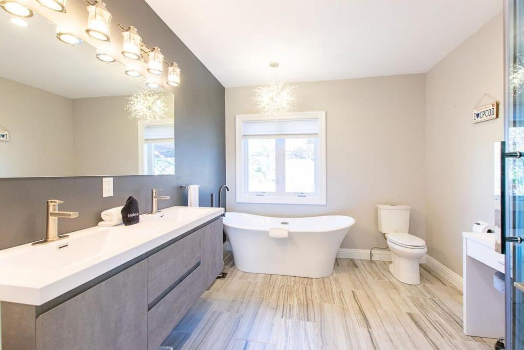 Hot Tub (Jacuzzi) - Photo 4