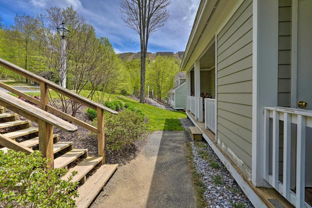 Family-Friendly Hancock Home Walk to Slopes! - Image 6