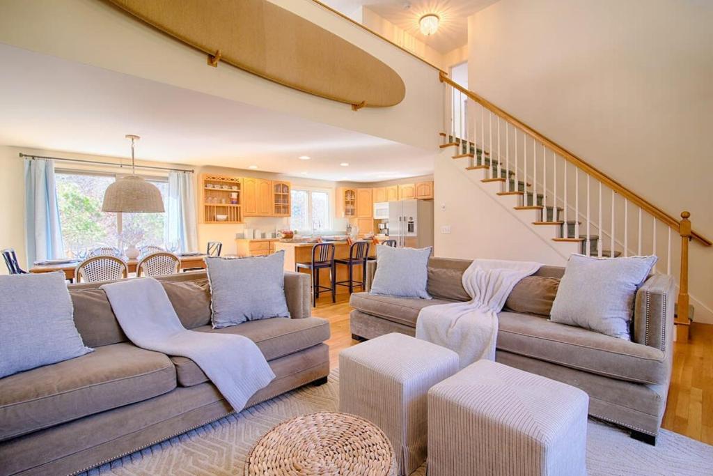 0 4 Miles to Grey Neck Beach Dog Friendly - Image 6