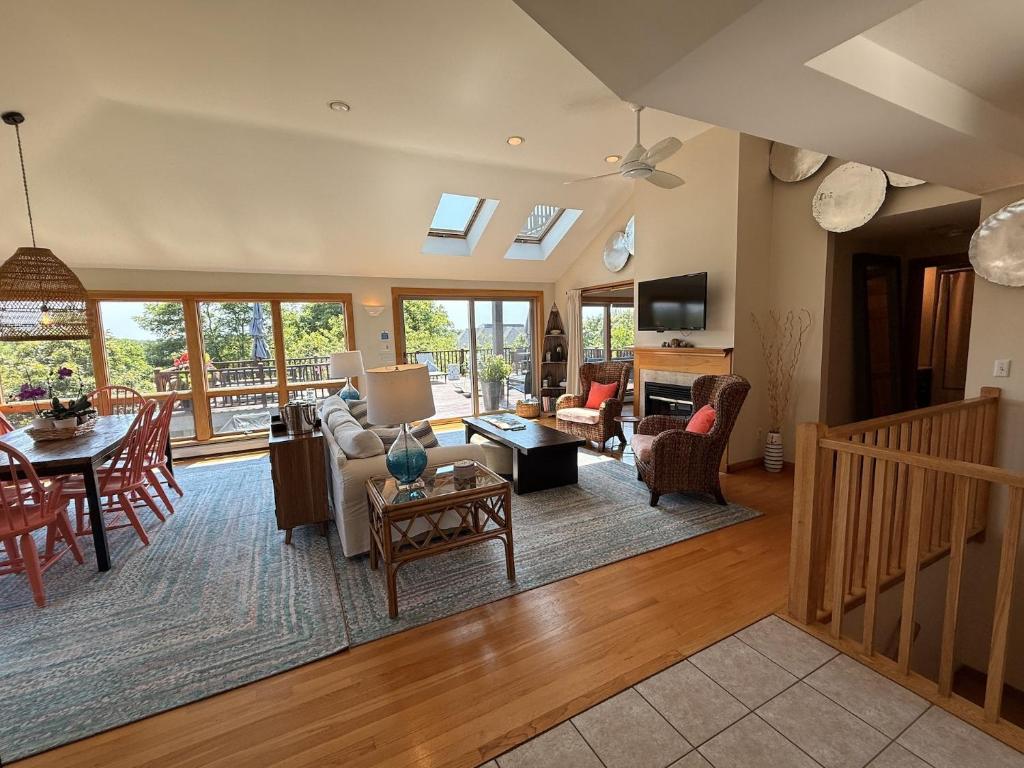 Bayberry Beach House - Image 4