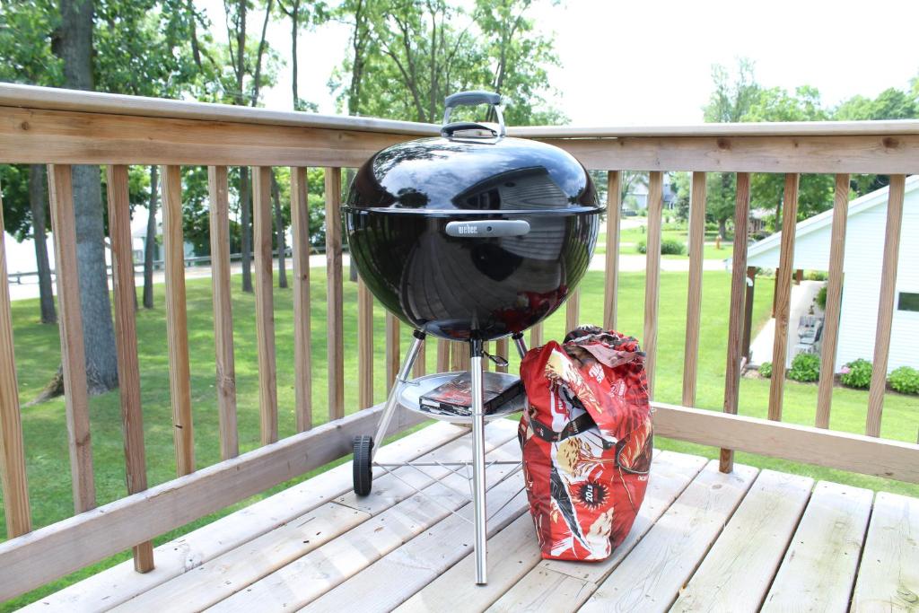 The Lake Barndominium - Image 5