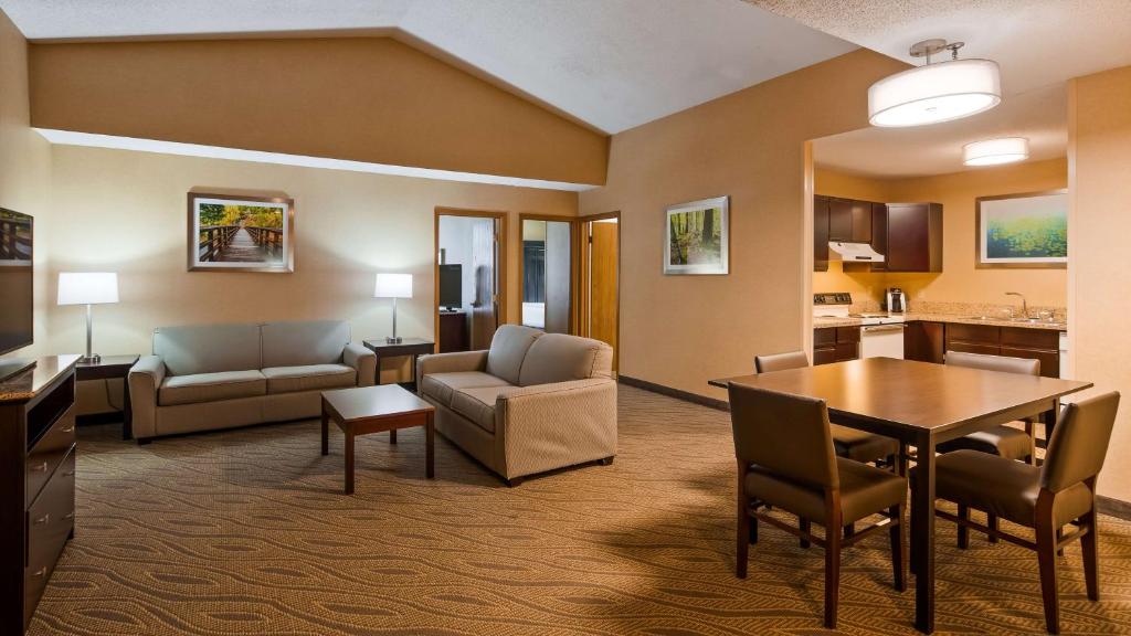 Best Western Gaylord - Image 5