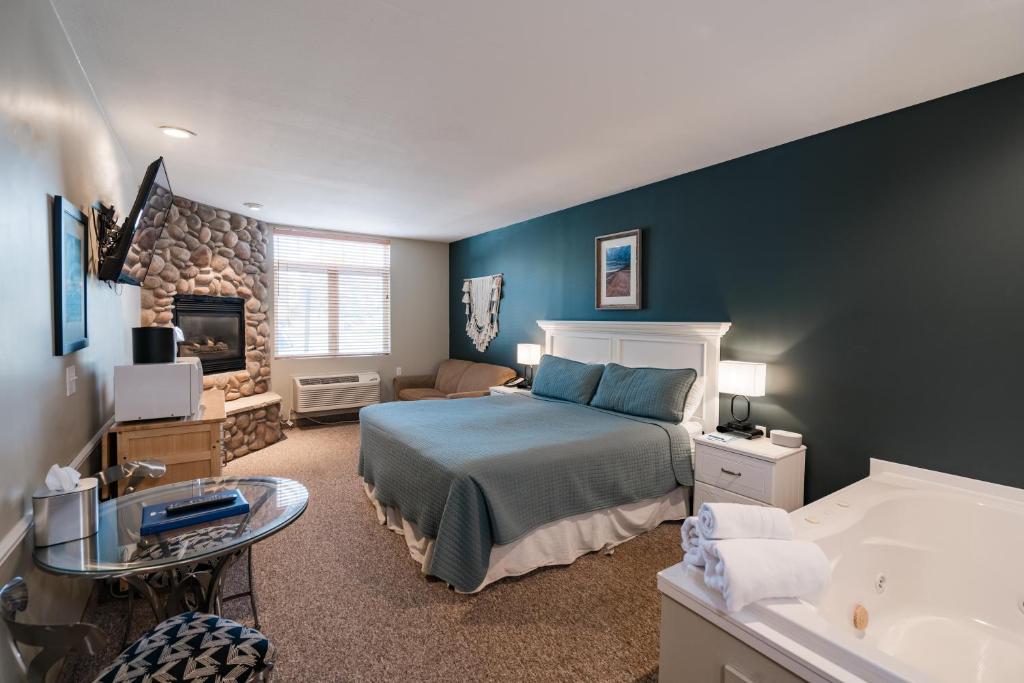 Hot Tub (Jacuzzi) - Photo 3