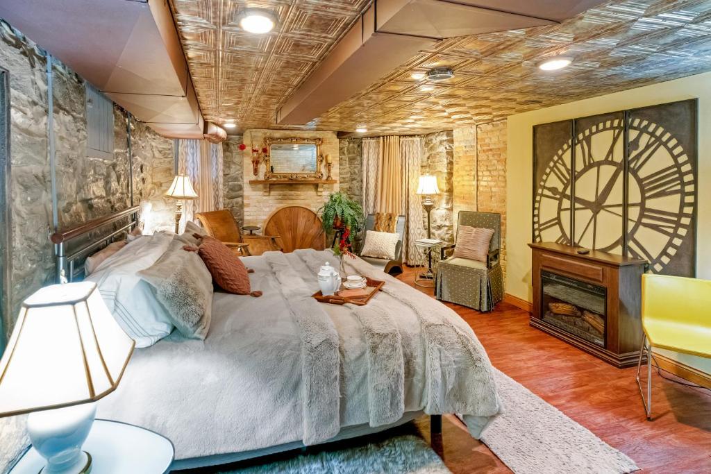 Historic Webster House Bed and Breakfast Inn - Image 7