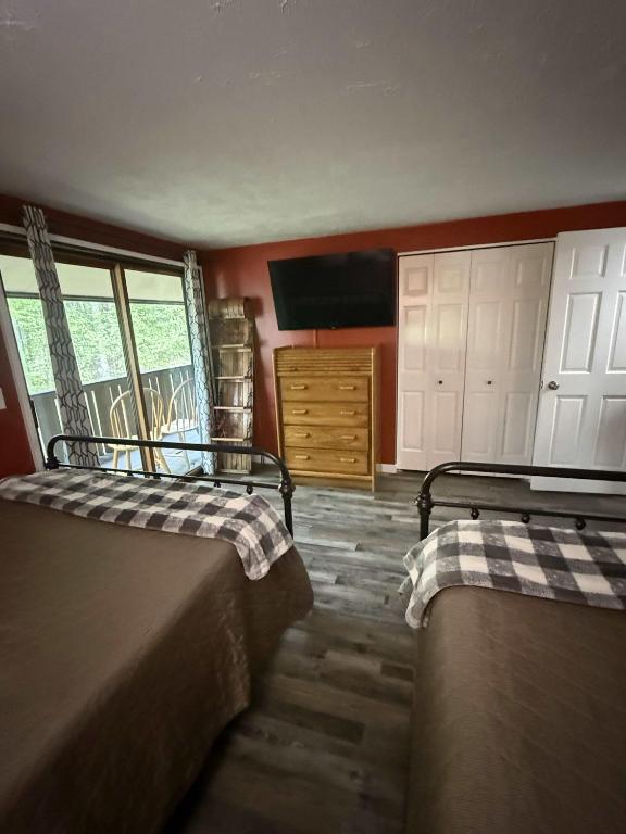 Mountain Villas Condo Retreat for 12 - Image 7