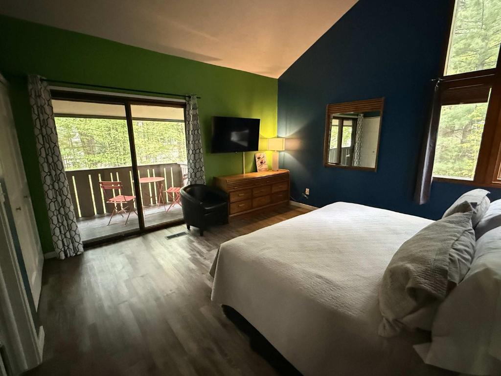 Mountain Villas Condo Retreat for 12 - Image 4