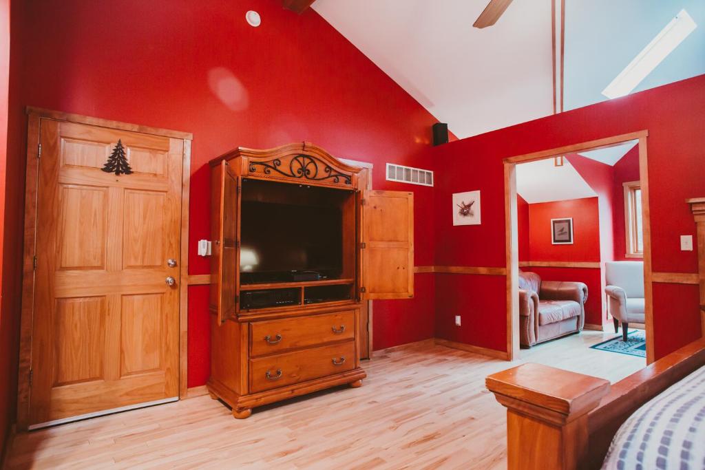 Garden Grove Inn Bed and Breakfast - Image 8