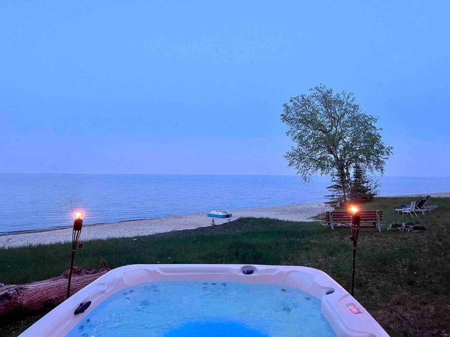 Lake Michigan Cabin w/Hot Tub & Stunning Views