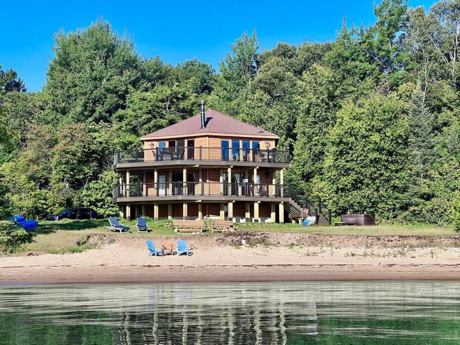 Hot Tub (Jacuzzi) - Photo 4