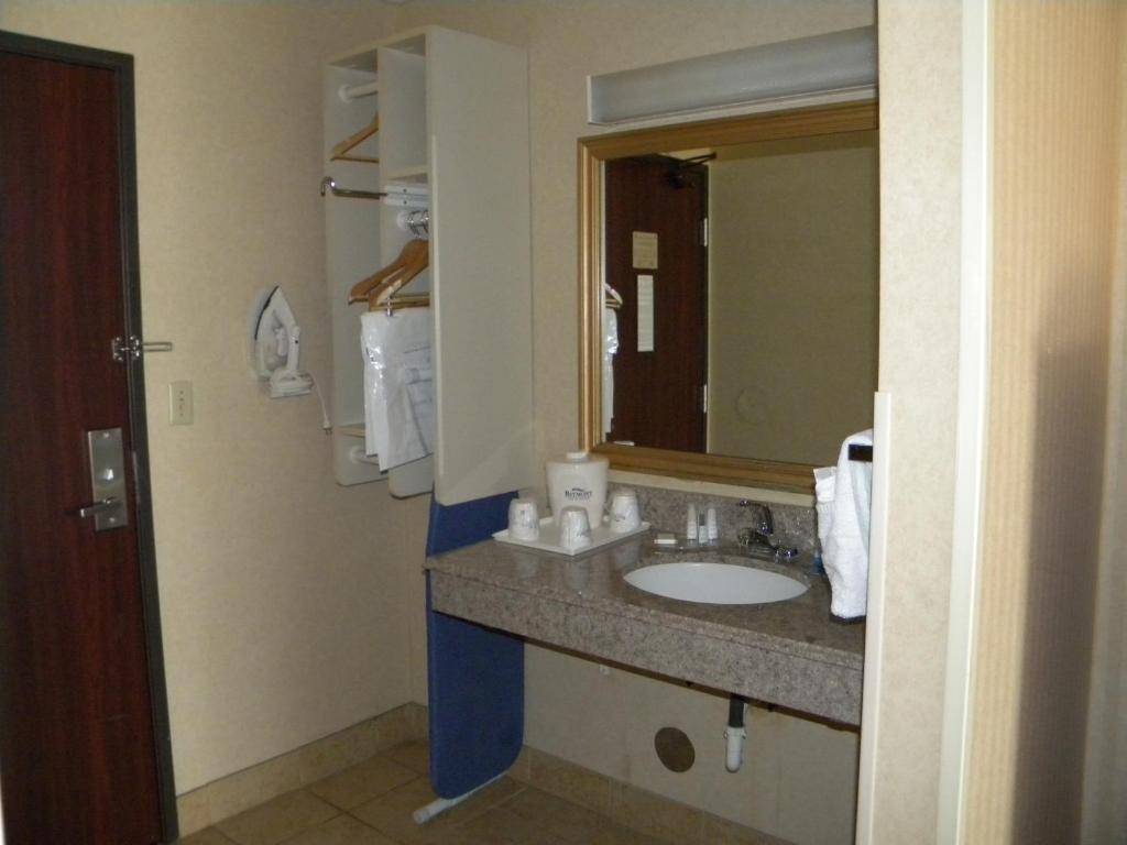 Baymont by Wyndham Jackson - Image 8