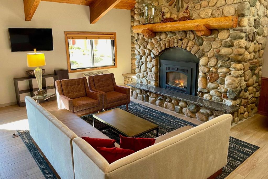 AmericInn by Wyndham Tofte Near Lake Superior - Image 6