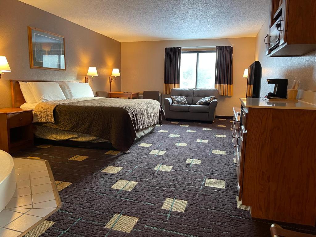 Walker Hotel - Image 8