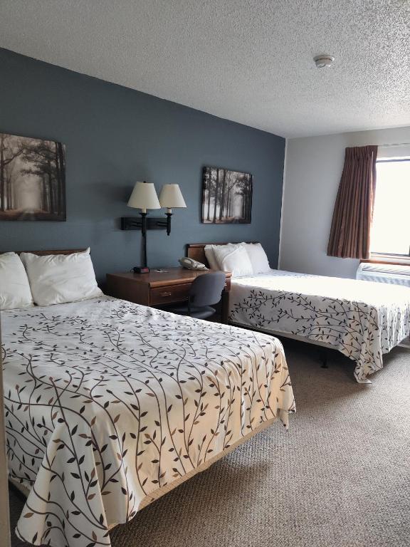 America's Best Value Inn & Suites International Falls - Image 8