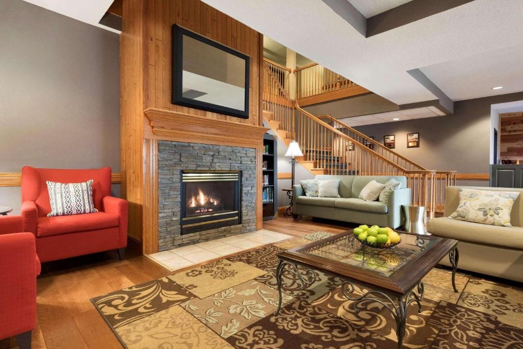 Country Inn & Suites by Radisson, Minneapolis-Shakopee - Image 8