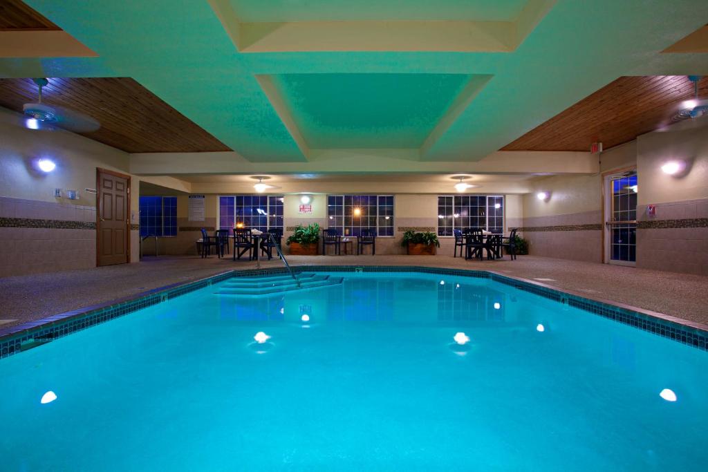 Country Inn & Suites by Radisson, Minneapolis-Shakopee