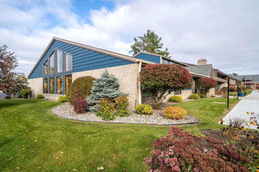 AmericInn by Wyndham Grand Rapids - Image 6