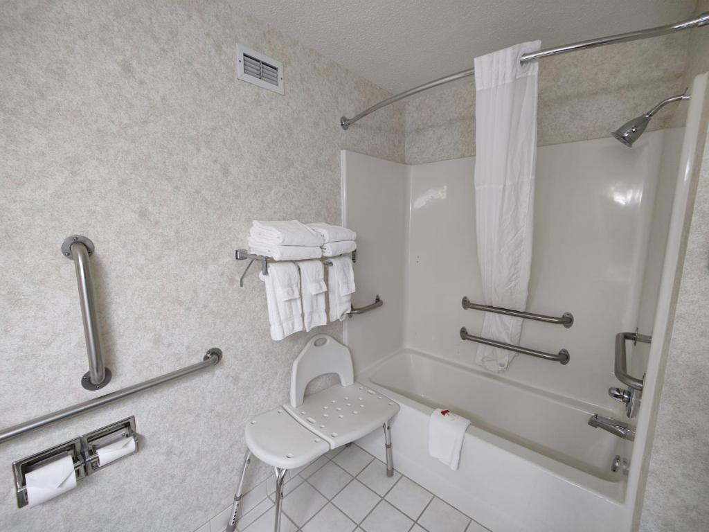 Hot Tub (Jacuzzi) - Photo 5