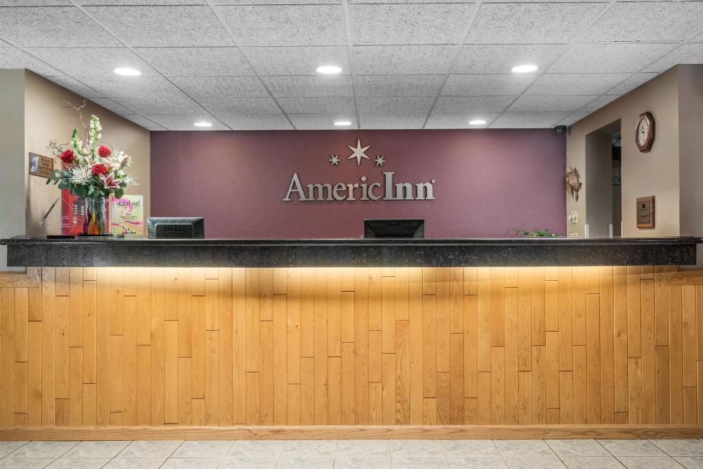AmericInn by Wyndham Detroit Lakes - Image 8