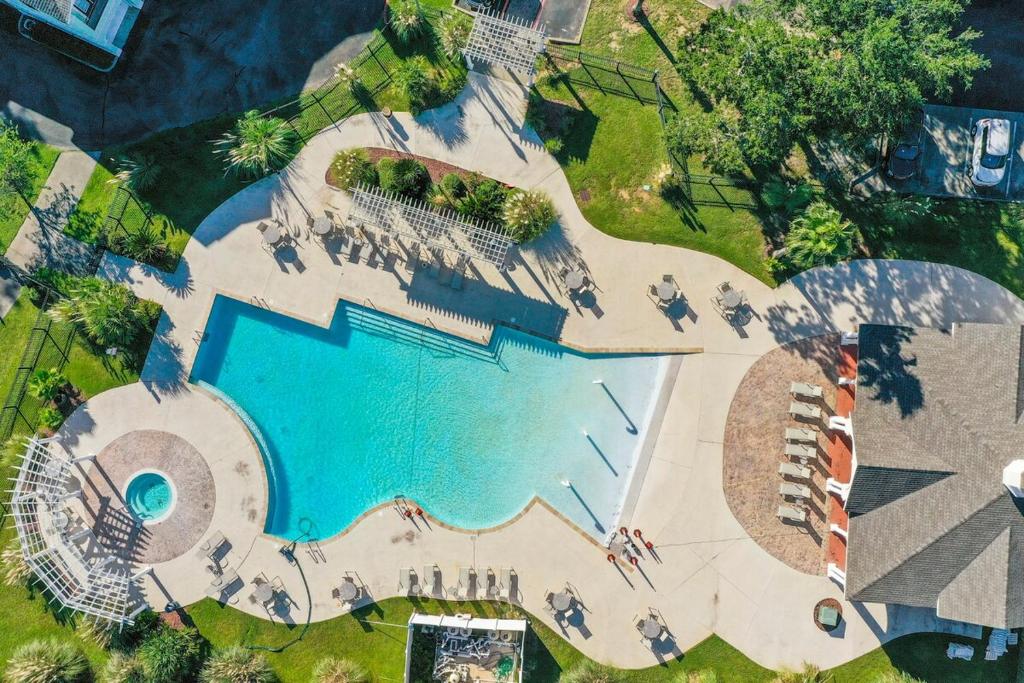 Hot Tub (Jacuzzi) - Photo 2